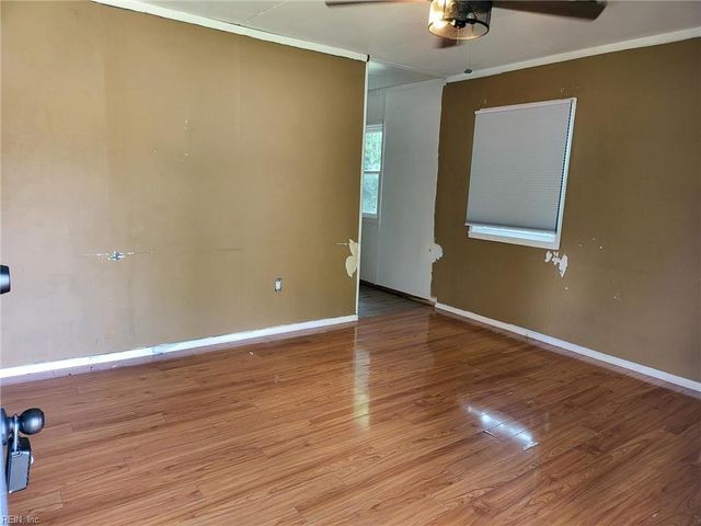 29 Shelton RD, Hampton, VA 23663
