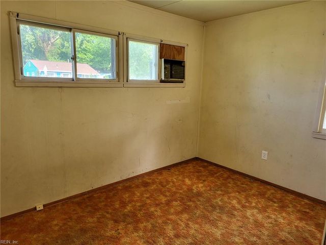 29 Shelton RD, Hampton, VA 23663