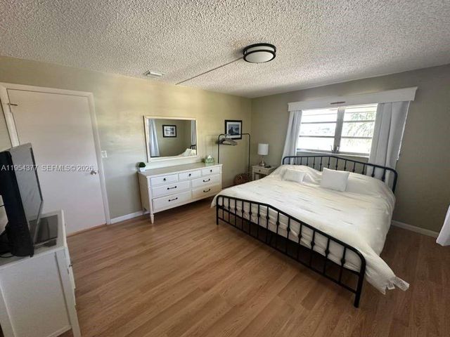 17001 NE 13th Ave 314, Miami, FL 33162