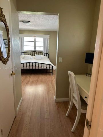 17001 NE 13th Ave 314, Miami, FL 33162