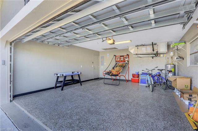 718 95th AVE N, Naples, FL 34108