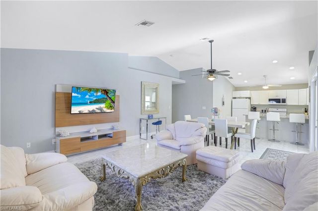 718 95th AVE N, Naples, FL 34108