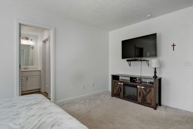 613 N Cheyenne Valley Road, Nixa, MO 65714