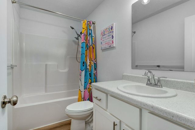 613 N Cheyenne Valley Road, Nixa, MO 65714