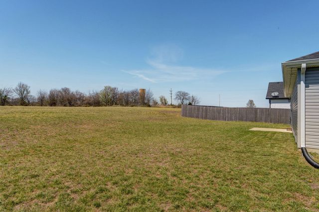 613 N Cheyenne Valley Road, Nixa, MO 65714