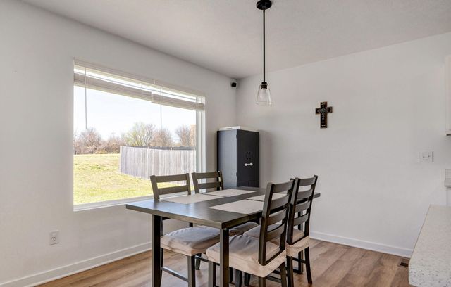 613 N Cheyenne Valley Road, Nixa, MO 65714