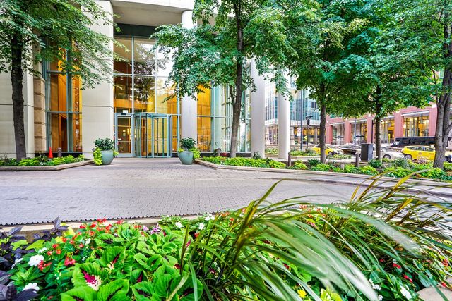 345 N LaSalle Boulevard 3902, Chicago, IL 60654