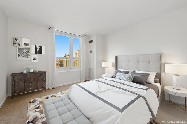 345 N LaSalle Boulevard 3902, Chicago, IL 60654