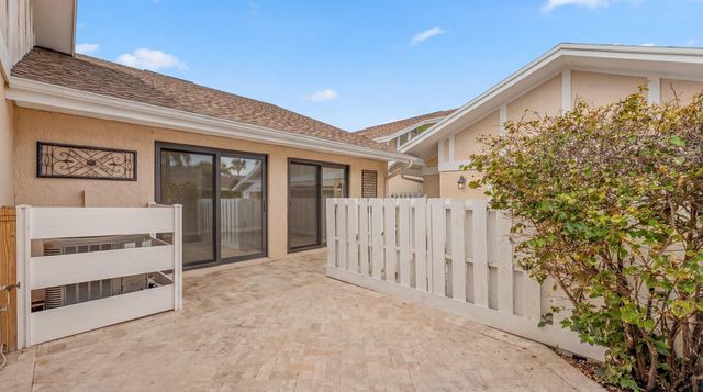 3733 Cape Pointe Circle, Jupiter, FL 33477