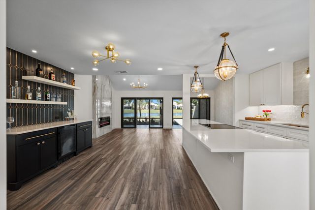 3733 Cape Pointe Circle, Jupiter, FL 33477