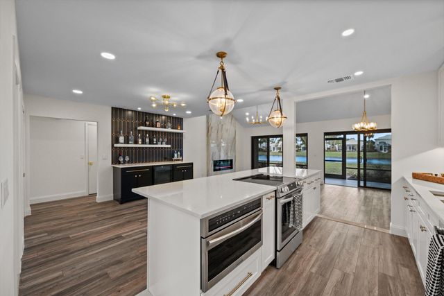 3733 Cape Pointe Circle, Jupiter, FL 33477