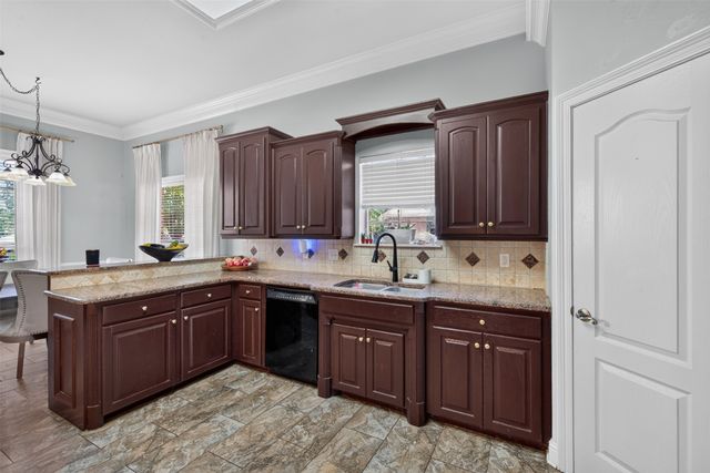 1975 Honeytree Trail, Haughton, LA 71037