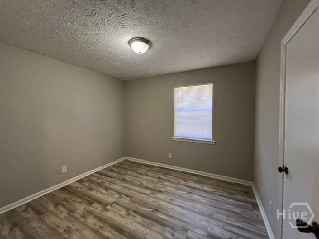 Image 12 of property listing at 2514 Howard Foss Court, Savannah, GA 31406
