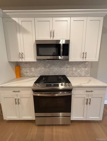 9042 RHYAN Road, White Lake Charter Township, MI 48386