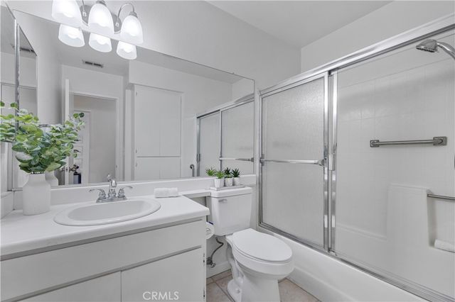 23839 Del Monte Drive 91, Valencia, CA 91355