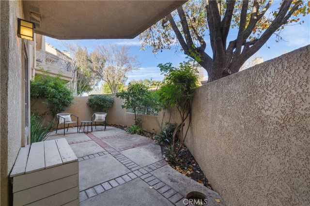 23839 Del Monte Drive 91, Valencia, CA 91355