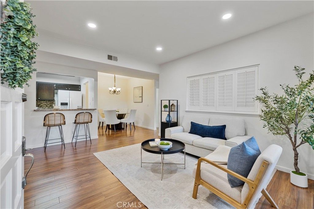 23839 Del Monte Drive 91, Valencia, CA 91355