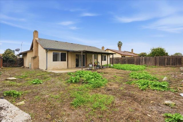 2003 Chambord Dr, Stockton, CA 95210