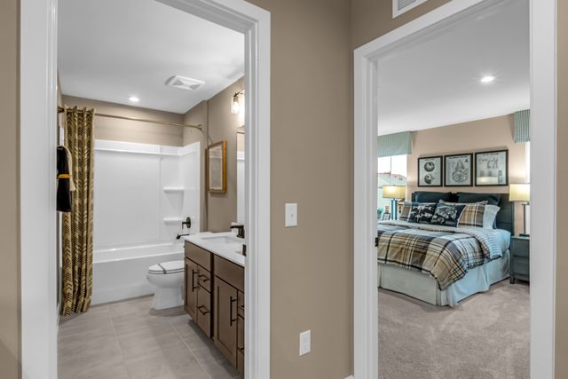 1009 Harwell Ln, Murfreesboro, TN 37128