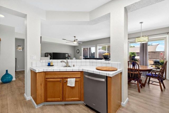 1772 Farmgate Ln, Lincoln, CA 95648