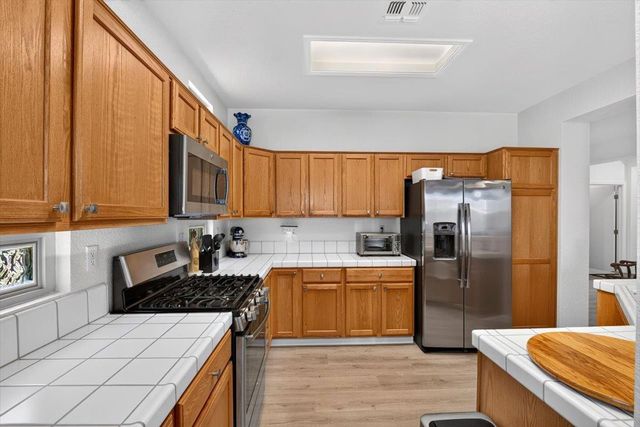 1772 Farmgate Ln, Lincoln, CA 95648