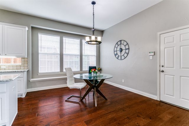 869 Winchester Drive, Lewisville, TX 75056