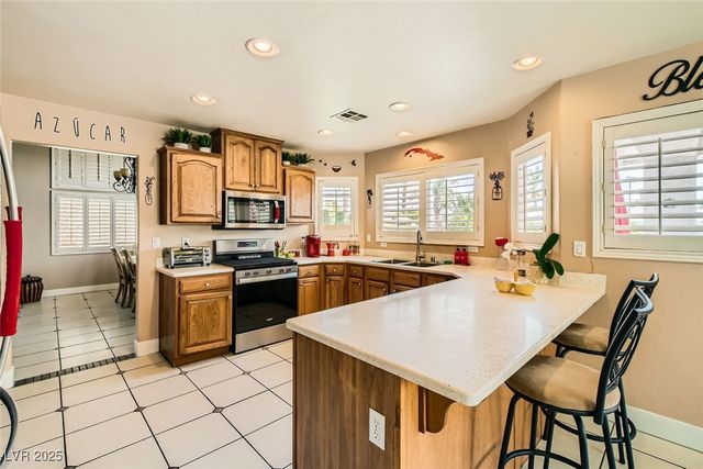 2635 Regency Cove Court, Las Vegas, NV 89121