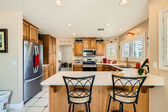 2635 Regency Cove Court, Las Vegas, NV 89121