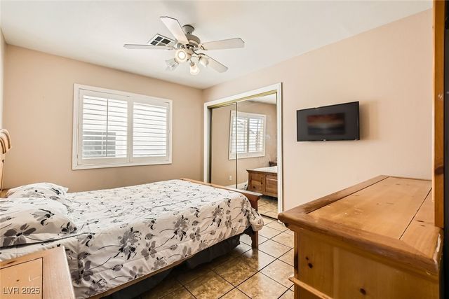 2635 Regency Cove Court, Las Vegas, NV 89121