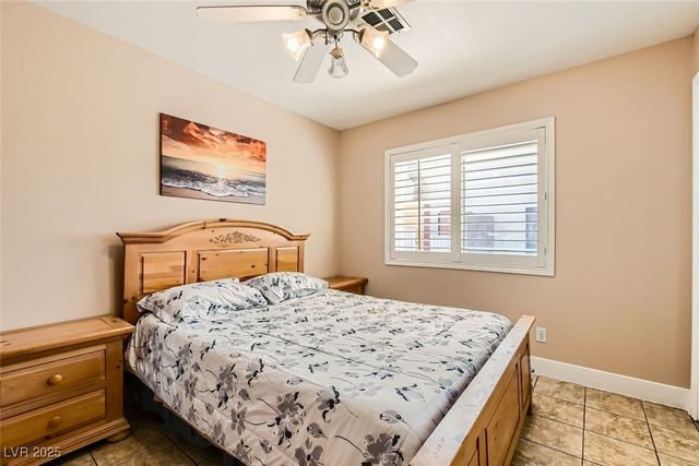 2635 Regency Cove Court, Las Vegas, NV 89121