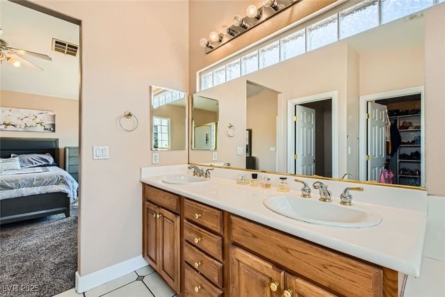 2635 Regency Cove Court, Las Vegas, NV 89121