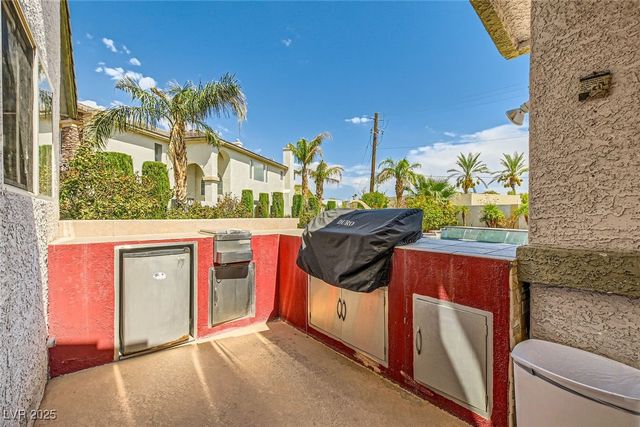 2635 Regency Cove Court, Las Vegas, NV 89121