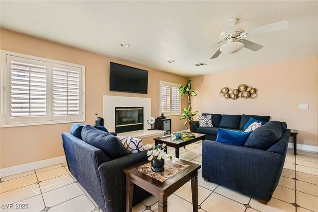 2635 Regency Cove Court, Las Vegas, NV 89121