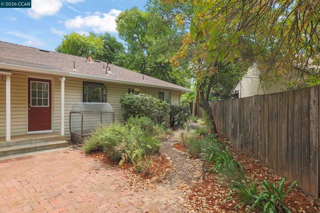 3000 Montebello Ct, Concord, CA 94518