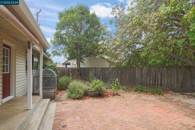 3000 Montebello Ct, Concord, CA 94518