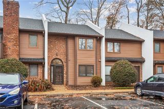 163 Windsor Castle Dr Apt B, Newport News, VA 23608