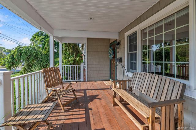 40 Frankel Road, Massapequa, NY 11758