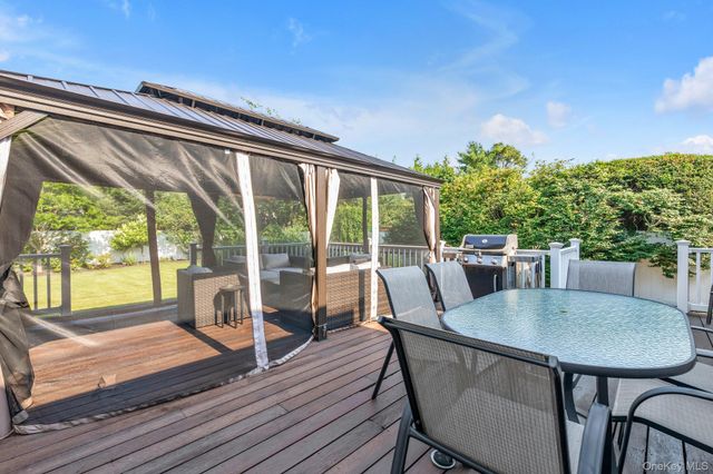 40 Frankel Road, Massapequa, NY 11758