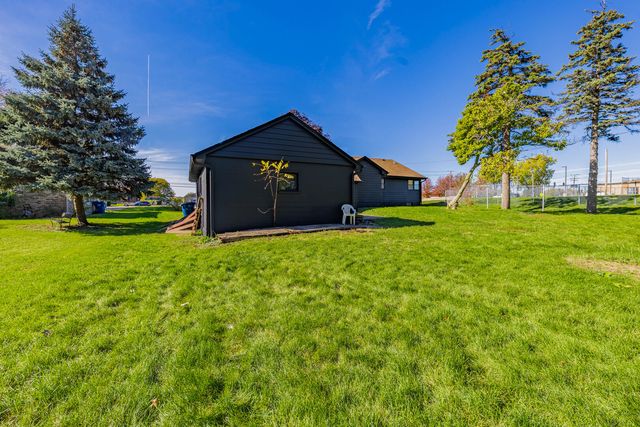 2N579 Bloomingdale Road, Glendale Heights, IL 60139