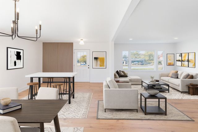 2N579 Bloomingdale Road, Glendale Heights, IL 60139