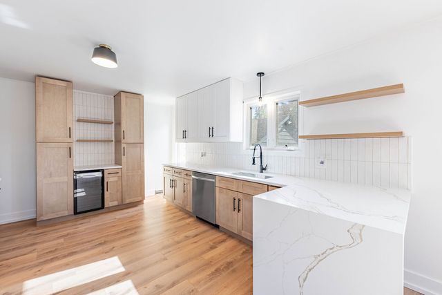 2N579 Bloomingdale Road, Glendale Heights, IL 60139