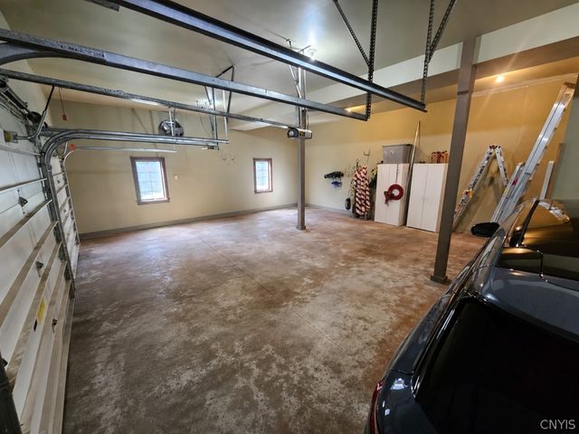 7705 Foxtail Pines, Clay, NY 13090