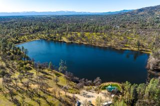 8499 Simmons Road, Redding, CA 96001