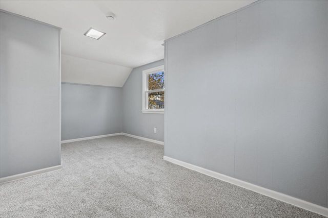 440 Gascoigne DRIVE, Waukesha, WI 53188