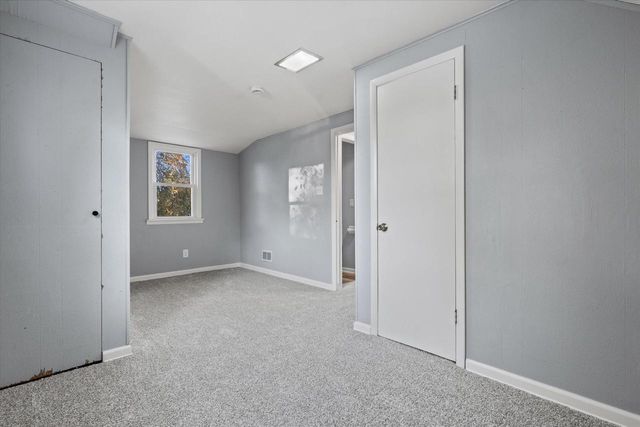 440 Gascoigne DRIVE, Waukesha, WI 53188