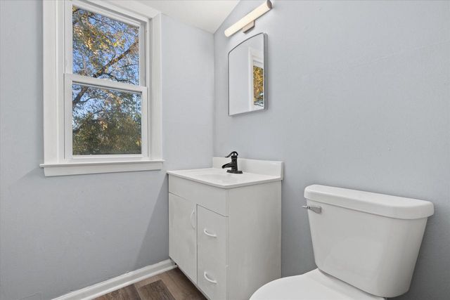 440 Gascoigne DRIVE, Waukesha, WI 53188