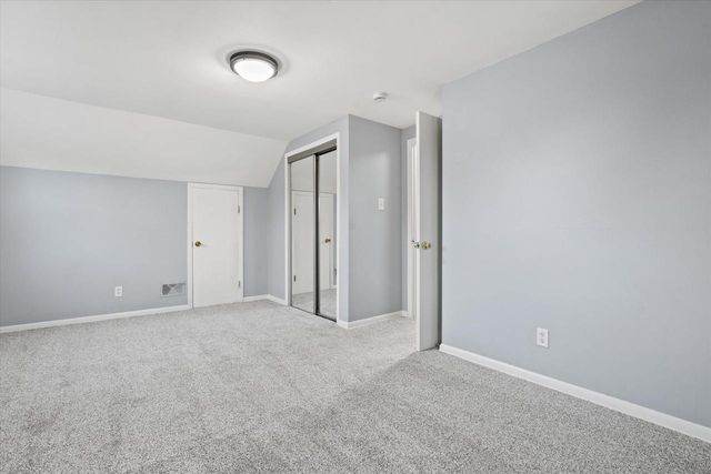 440 Gascoigne DRIVE, Waukesha, WI 53188