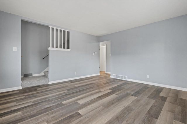 440 Gascoigne DRIVE, Waukesha, WI 53188