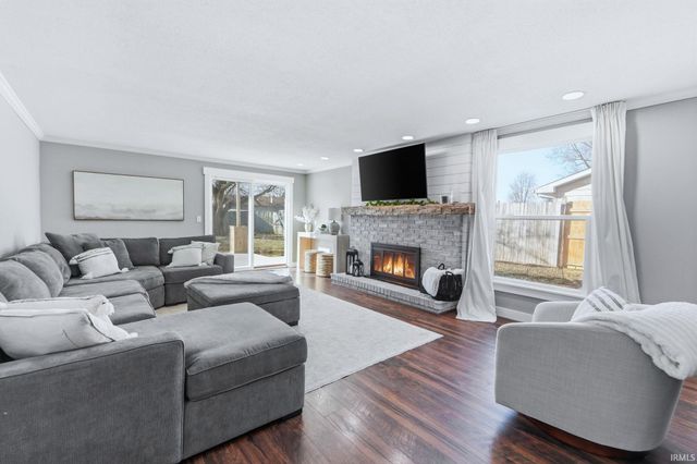 4002 Winterfield Run, Fort Wayne, IN 46804