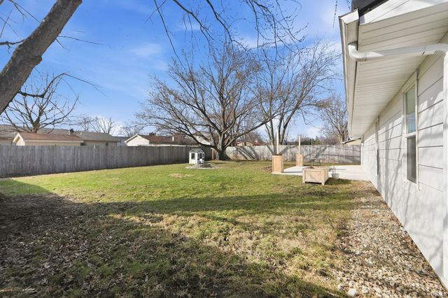 4002 Winterfield Run, Fort Wayne, IN 46804